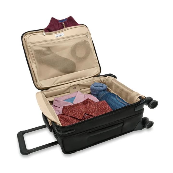Briggs & Riley Baseline Compact Carry-On Spinner 8 Briggs & Riley Baseline Compact Carry-On Spinner - Image 6