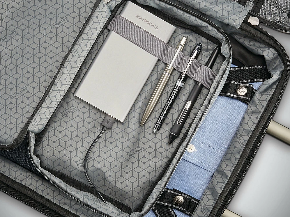 Samsonite Octiv Carry-On Spinner 4 Samsonite Octiv Carry-On Spinner - Image 2