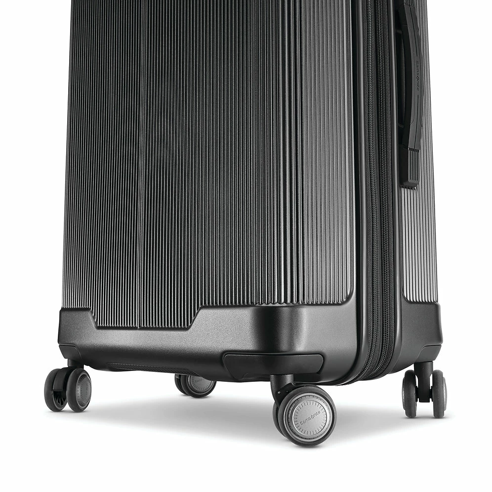 Samsonite Silhouette 17 Hard Side Spinner - Large 11 Samsonite Silhouette 17 Hard Side Spinner - Large - Image 9